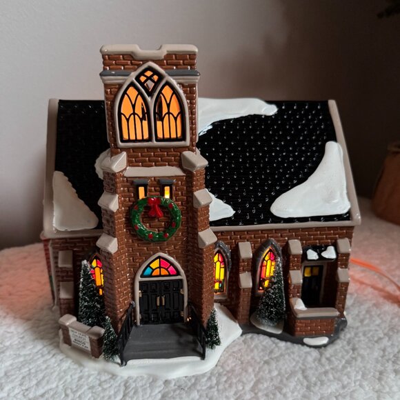New Hope Church - Original Snow Village - Dept. 56 - Picture 6 of 11